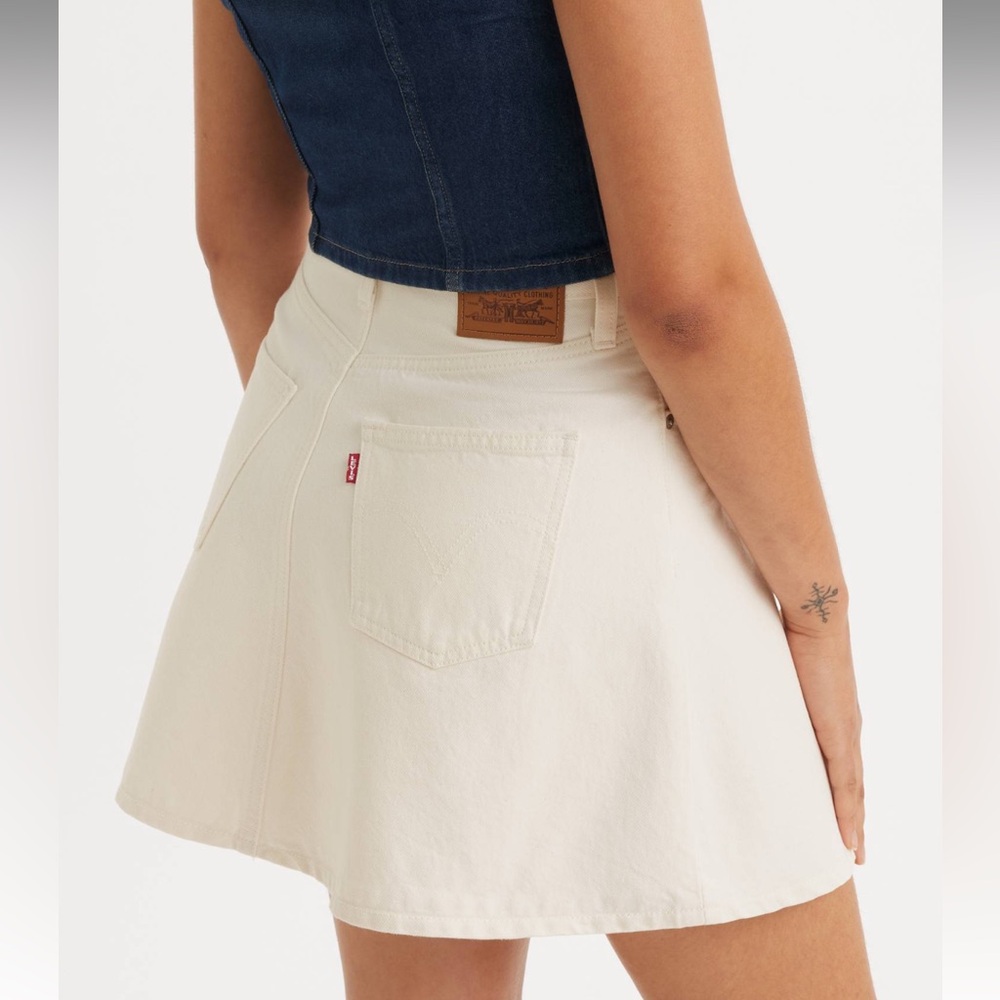 NWT Levi's Premium High-Rise High Waist A-Line Flounce Mini Denim Skirt White 25 - Picture 2 of 15